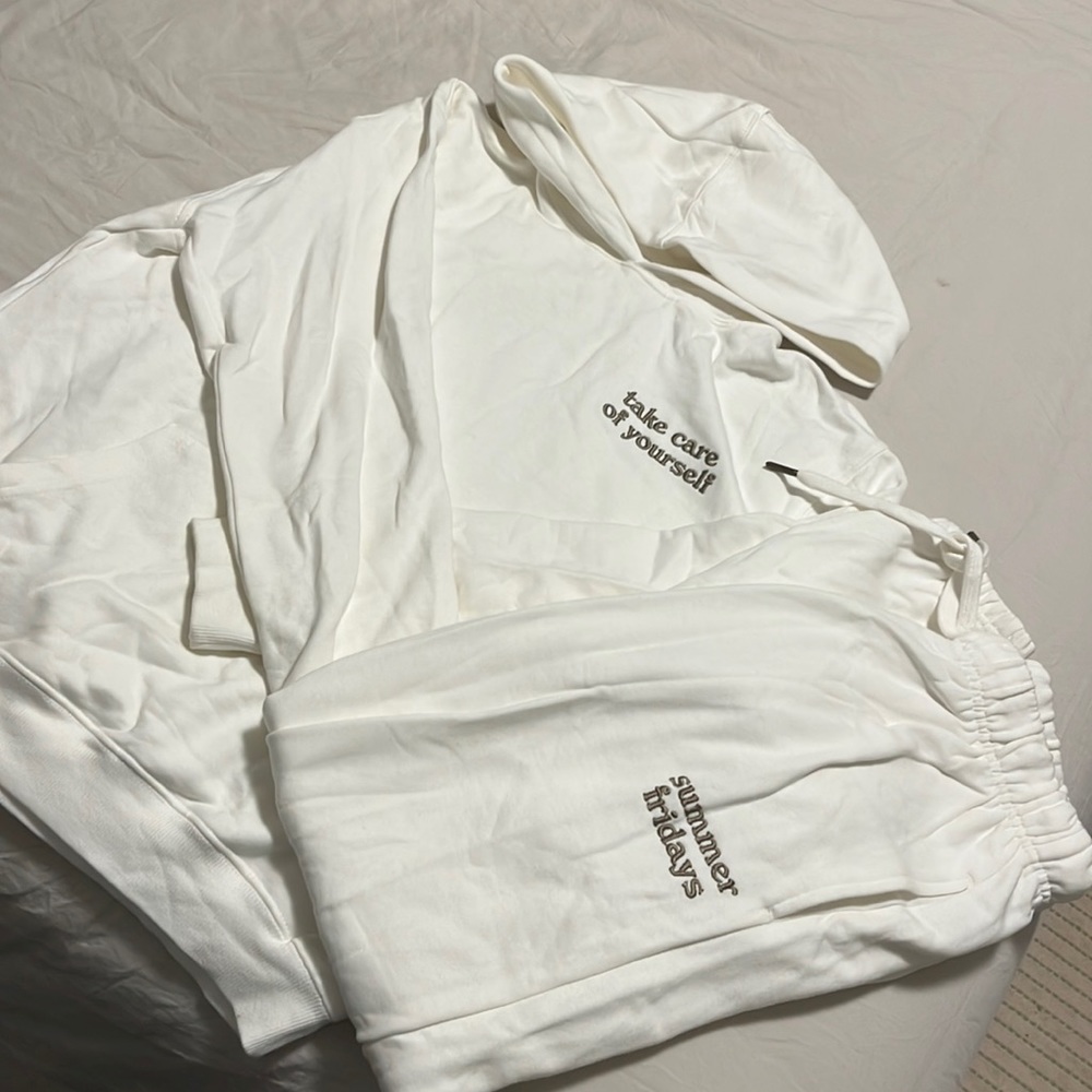 Summer Friday’s “Take care of yourself” white sweat set